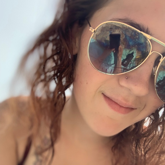 Meet your Posher, Triston - Picture 1 of 1